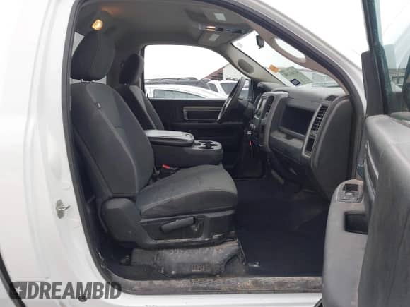 2022 Ram 1500 Tradesman с VIN 3C6JR6AT9NG210824, выставлен на аукционе IAAI как лот 42161290 с пробегом 61 371 миль миль и . История ставок и продаж доступна на DreamBid. Изображение 5.