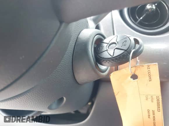 2006 MINI Hardtop с VIN WMWRC33596TK67276, выставлен на аукционе IAAI как лот 42488546 с пробегом 41 229 миль миль и . История ставок и продаж доступна на DreamBid. Изображение 11.