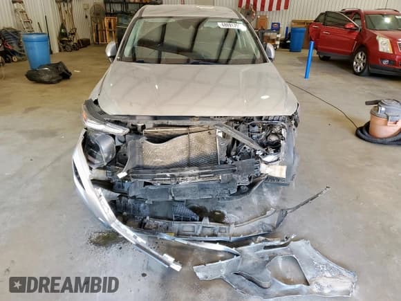 ✅ 2020 Hyundai Santa Fe SE • VIN: 5NMS23AD7LH279375 • Lot: 68691755. Listed on Copart with 102,931 mi. Free auction sales archive from the USA and detailed vehicle history report at DreamBid. Image 5.