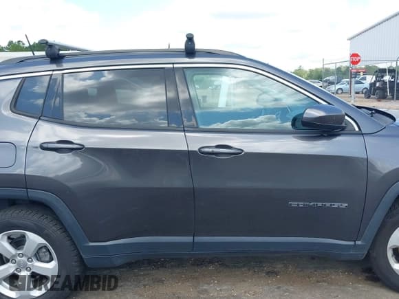 ✅ 2021 Jeep Compass Latitude • VIN: 3C4NJDBB3MT572102 • Lot: 42648344. Listed on IAAI with 66,933 mi. Free auction sales archive from the USA and detailed vehicle history report at DreamBid. Image 13.