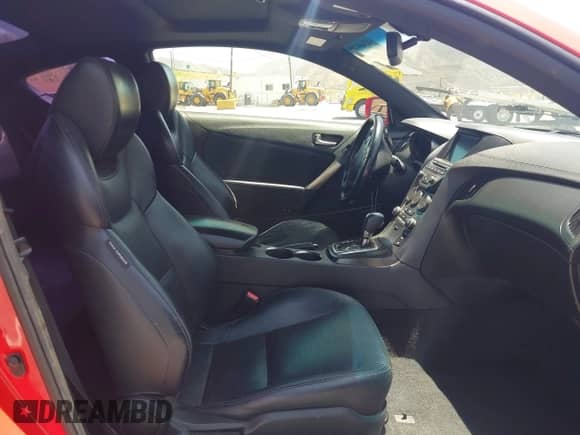 2013 Hyundai Genesis Coupe R-Spec с VIN KMHHU6KJ4DU103321, выставлен на аукционе IAAI как лот 42489780 с пробегом 84 354 миль миль и . История ставок и продаж доступна на DreamBid. Изображение 5.