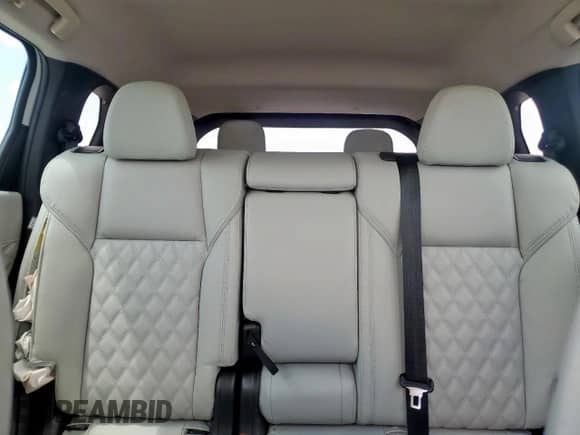 2023 Mitsubishi Outlander SEL z VIN JA4J3VA84PZ019115, wystawiony jako Copart lot #63403835 z przebiegiem 39 249 mil mil oraz Czysty tytuł • Clean title. Historia ofert i sprzedaży dostępna na DreamBid. Obrazek 10.