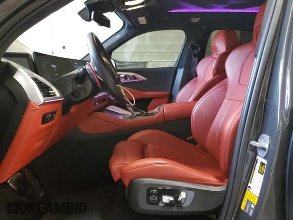 ✅ 2023 BMW XM • VIN: 5YM23CS09P9S41096 • Лот: 80472315. Опубликован ранее на Copart с пробегом 36 196 миль. Бесплатный доступ к архиву аукционных продаж из США и подробный отчёт об истории автомобиля на DreamBid. Изображение 7.