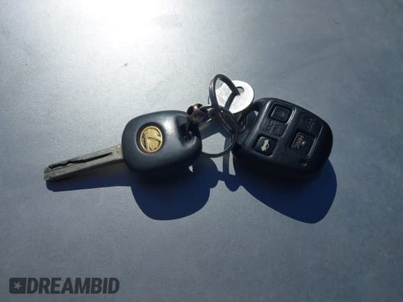 ✅ 2005 Lexus ES 350 • VIN: JTHBA30G755062685 • Лот: 43571389. Опубликован ранее на IAAI с пробегом 201 013 миль. Бесплатный доступ к архиву аукционных продаж из США и подробный отчёт об истории автомобиля на DreamBid. Изображение 11.