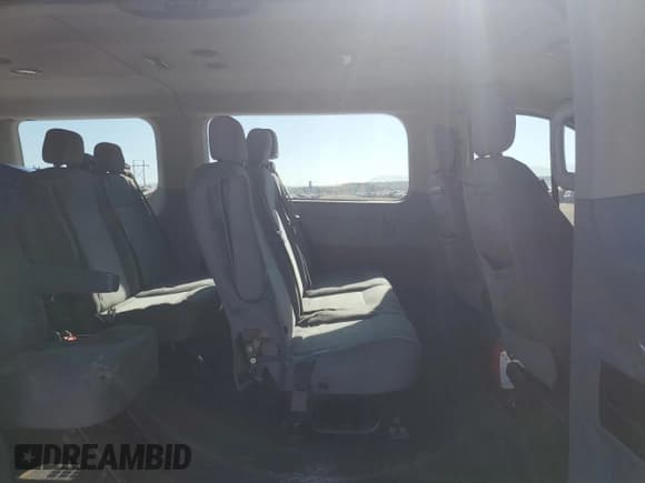 ✅ 2017 Ford Transit XL • VIN: 1FBZX2ZM8HKA52436 • Lot: 92472185. Wystawiony na Copart z przebiegiem 184 439 mil. Bezpłatny archiwum sprzedaży aukcyjnych z USA i szczegółowy raport historii pojazdu na DreamBid. Zdjęcie 11.