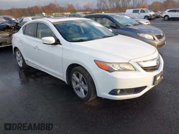 ✅ 2013 Acura ILX Premium • VIN: 19VDE1F52DE017397 • Lot: 43649172. Listed on IAAI with 141,283 mi. Free auction sales archive from the USA and detailed vehicle history report at DreamBid. Image 1.