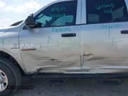 ✅ 2018 Ram 2500 Tradesman • VIN: 3C6UR5HL0JG359744 • Лот: 42454484. Опубликован ранее на IAAI с пробегом 69 038 миль. Бесплатный доступ к архиву аукционных продаж из США и подробный отчёт об истории автомобиля на DreamBid. Изображение 6.