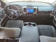 ✅ 2017 Ram 1500 SLT • VIN: 1C6RR7GG0HS742589 • Lot: 68092105. Wystawiony na Copart z przebiegiem 146 551 mil. Bezpłatny archiwum sprzedaży aukcyjnych z USA i szczegółowy raport historii pojazdu na DreamBid. Zdjęcie 8.