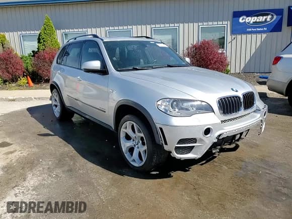 ✅ 2013 BMW X5 xDrive35i • VIN: 5UXZV4C51D0B22350 • Lot: 86075275. Listed on Copart with 204,015 mi. Free auction sales archive from the USA and detailed vehicle history report at DreamBid. Image 15.