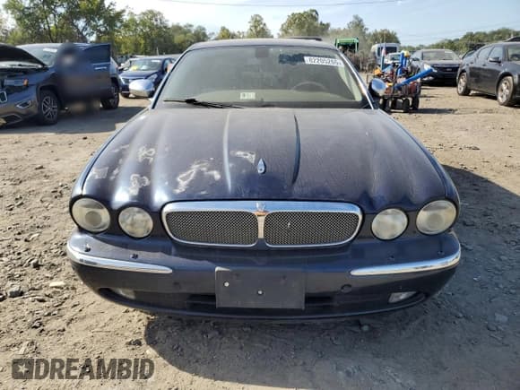 ✅ 2007 Jaguar XJ Vanden Plas • VIN: SAJWA82B47SH15046 • Lot: 82205265. Wystawiony na Copart z przebiegiem 170 708 mil. Bezpłatny archiwum sprzedaży aukcyjnych z USA i szczegółowy raport historii pojazdu na DreamBid. Zdjęcie 5.