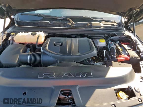 2025 Ram 1500 Rebel z VIN 1C6SRFLP0SN652317, wystawiony jako Copart lot #80951075 z przebiegiem 8 133 mil mil oraz Szkoda całkowita • Salvage title. Historia ofert i sprzedaży dostępna na DreamBid. Obrazek 11.