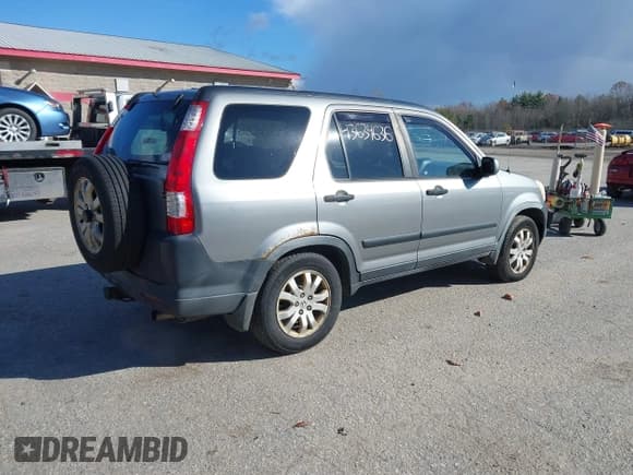 ✅ 2005 Honda CR-V EX • VIN: JHLRD78885C035263 • Lot: 43634636. Wystawiony na IAAI z przebiegiem 239 712 mil. Bezpłatny archiwum sprzedaży aukcyjnych z USA i szczegółowy raport historii pojazdu na DreamBid. Zdjęcie 4.