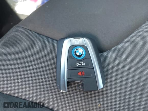 ✅ 2017 BMW i3 • VIN: WBY1Z8C55HV889486 • Лот: 43036483. Опубликован ранее на IAAI с пробегом 8 569 миль. Бесплатный доступ к архиву аукционных продаж из США и подробный отчёт об истории автомобиля на DreamBid. Изображение 11.