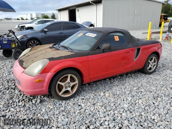 ✅ 2002 Toyota MR2 • VIN: JTDFR320220042610 • Lot: 84641735. Wystawiony na Copart z przebiegiem 178 830 mil. Bezpłatny archiwum sprzedaży aukcyjnych z USA i szczegółowy raport historii pojazdu na DreamBid. Zdjęcie 1.