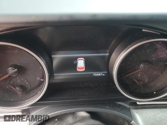 ✅ 2022 Kia Carnival LXS • VIN: KNDNB4H37N6092525 • Лот: 62651454. Опубликован ранее на Copart с пробегом 70 087 миль. Бесплатный доступ к архиву аукционных продаж из США и подробный отчёт об истории автомобиля на DreamBid. Изображение 9.