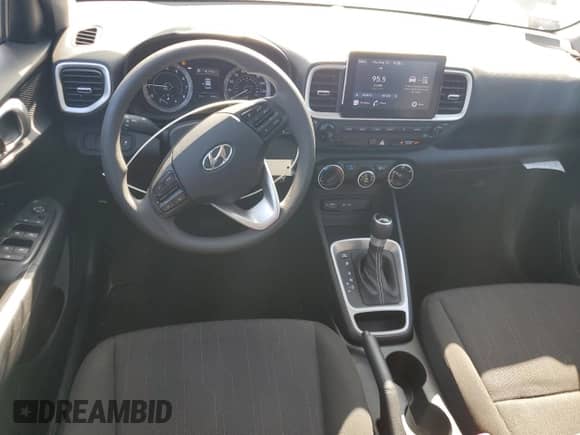 2022 Hyundai Venue SE z VIN KMHRB8A33NU151483, wystawiony jako Copart lot #66971314 z przebiegiem 16 489 mil mil oraz Szkoda całkowita • Salvage title. Historia ofert i sprzedaży dostępna na DreamBid. Obrazek 8.