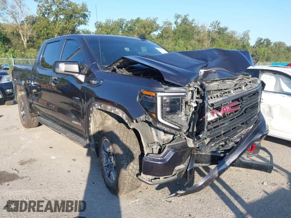 ✅ 2024 GMC Sierra 1500 AT4 • VIN: 3GTUUEE88RG236194 • Лот: 43390633. Опубликован ранее на IAAI с пробегом 35 734 миль. Бесплатный доступ к архиву аукционных продаж из США и подробный отчёт об истории автомобиля на DreamBid. Изображение 1.