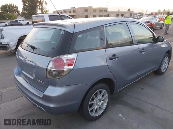 ✅ 2007 Toyota Matrix STD • VIN: 2T1KR32E97C667884 • Lot: 43314668. Wystawiony na IAAI z przebiegiem 134 930 mil. Bezpłatny archiwum sprzedaży aukcyjnych z USA i szczegółowy raport historii pojazdu na DreamBid. Zdjęcie 4.