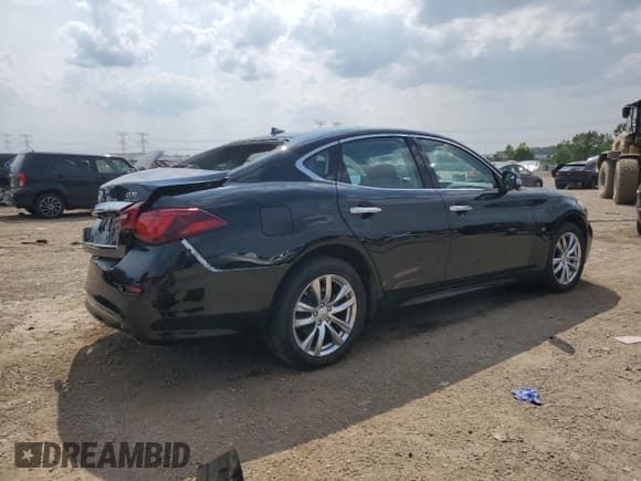 ✅ 2019 Infiniti Q70 Luxe • VIN: JN1BY1ARXKM585950 • Lot: 67108585. Listed on Copart with 52,271 mi. Free auction sales archive from the USA and detailed vehicle history report at DreamBid. Image 3.