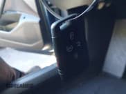 ✅ 2019 Volkswagen Jetta SEL Premium • VIN: 3VWGB7BUXKM186161 • Lot: 43449303. Wystawiony na IAAI z przebiegiem 111 412 mil. Bezpłatny archiwum sprzedaży aukcyjnych z USA i szczegółowy raport historii pojazdu na DreamBid. Zdjęcie 11.