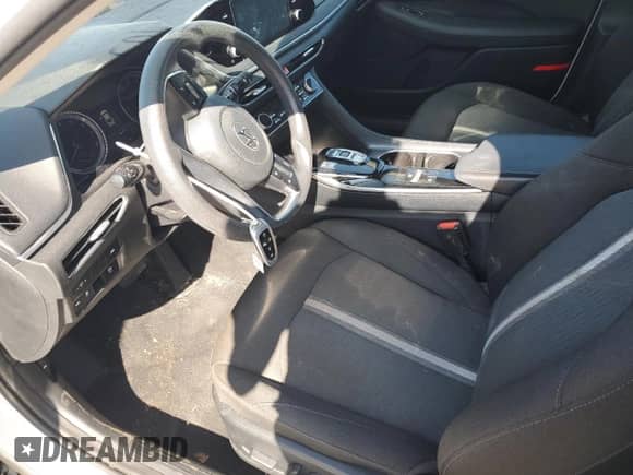 2020 Hyundai Sonata SEL z VIN 5NPEL4JA2LH021130, wystawiony jako Copart lot #71849385 z przebiegiem 106 779 mil mil oraz Szkoda całkowita • Salvage title. Historia ofert i sprzedaży dostępna na DreamBid. Obrazek 7.