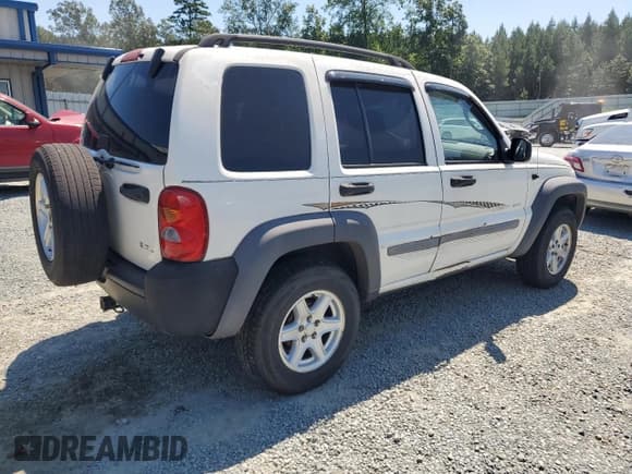 ✅ 2002 Jeep Liberty Sport • VIN: 1J4GK48K42W170619 • Lot: 70095155. Listed on Copart with 101,948 mi. Free auction sales archive from the USA and detailed vehicle history report at DreamBid. Image 3.