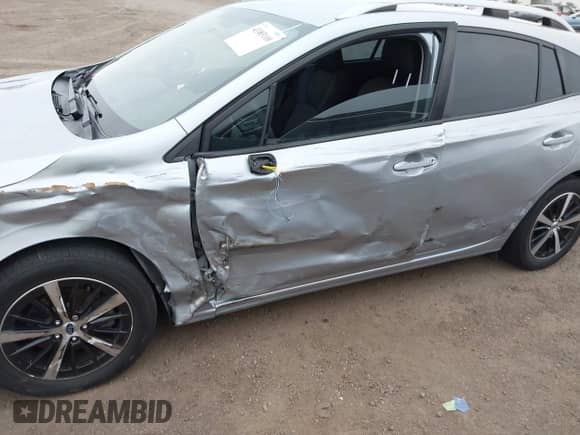 2020 Subaru Impreza Premium z VIN 4S3GTAV67L3731021, wystawiony jako IAAI lot #43383110 z przebiegiem 66 930 mil mil oraz . Historia ofert i sprzedaży dostępna na DreamBid. Obrazek 6.