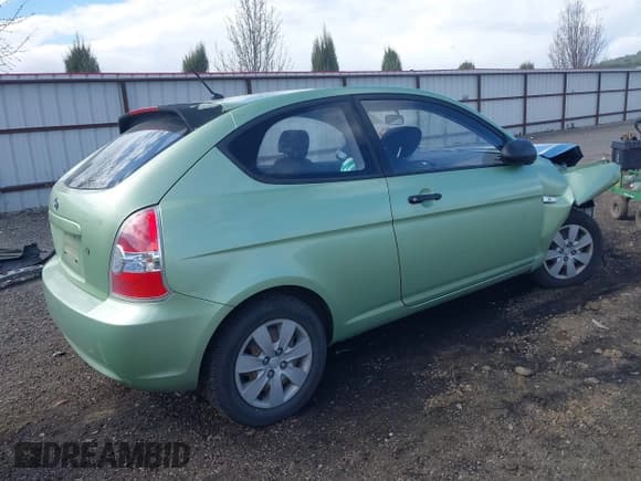 ✅ 2008 Hyundai Accent GS • VIN: KMHCM36C28U064545 • Лот: 41958102. Опубликован ранее на IAAI с пробегом 120 679 миль. Бесплатный доступ к архиву аукционных продаж из США и подробный отчёт об истории автомобиля на DreamBid. Изображение 4.