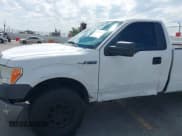 ✅ 2014 Ford F-150 XL • VIN: 1FTMF1CM3EKD68639 • Lot: 43294137. Wystawiony na IAAI z przebiegiem 151 838 mil. Bezpłatny archiwum sprzedaży aukcyjnych z USA i szczegółowy raport historii pojazdu na DreamBid. Zdjęcie 6.
