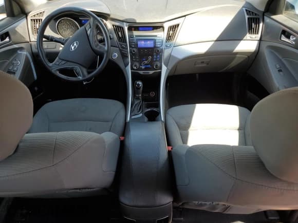 ✅ 2013 Hyundai Sonata Limited • VIN: KMHEC4A41DA072195 • Lot: 66976954. Listed on Copart with 144,822 mi. Free auction sales archive from the USA and detailed vehicle history report at DreamBid. Image 8.