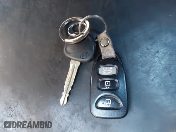 ✅ 2013 Hyundai Elantra GLS • VIN: KMHDH4AE2DU841016 • Lot: 43464293. Listed on IAAI with 192,187 mi. Free auction sales archive from the USA and detailed vehicle history report at DreamBid. Image 11.