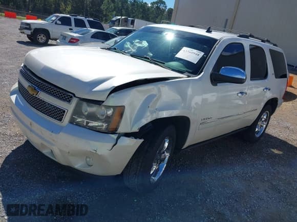 ✅ 2013 Chevrolet Tahoe LTZ • VIN: 1GNSCCE09DR141152 • Lot: 43560948. Listed on IAAI with 191,284 mi. Free auction sales archive from the USA and detailed vehicle history report at DreamBid. Image 17.