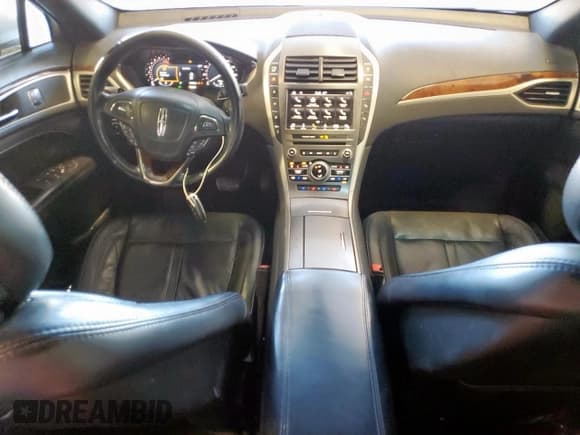 ✅ 2017 Lincoln MKZ Reserve • VIN: 3LN6L5E96HR605296 • Lot: 91032705. Wystawiony na Copart z przebiegiem 143 023 mil. Bezpłatny archiwum sprzedaży aukcyjnych z USA i szczegółowy raport historii pojazdu na DreamBid. Zdjęcie 8.