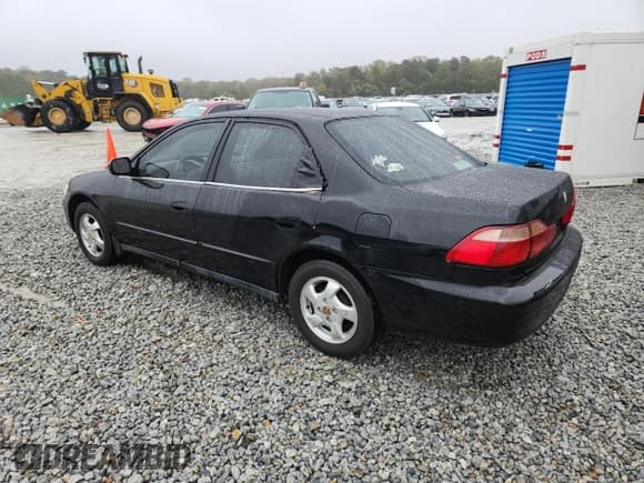 ✅ 1999 Honda Accord LX • VIN: 1HGCG5643XA139593 • Lot: 87129795. Listed on Copart with 303,623 mi. Free auction sales archive from the USA and detailed vehicle history report at DreamBid. Image 2.