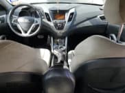 ✅ 2013 Hyundai Veloster w/Gray Int • VIN: KMHTC6AD7DU090394 • Lot: 80449854. Wystawiony na Copart z przebiegiem Nie podano. Bezpłatny archiwum sprzedaży aukcyjnych z USA i szczegółowy raport historii pojazdu na DreamBid. Zdjęcie 8.