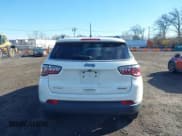 ✅ 2018 Jeep Compass Latitude • VIN: 3C4NJDBB9JT393364 • Lot: 43827408. Listed on IAAI with 120,785 mi. Free auction sales archive from the USA and detailed vehicle history report at DreamBid. Image 16.