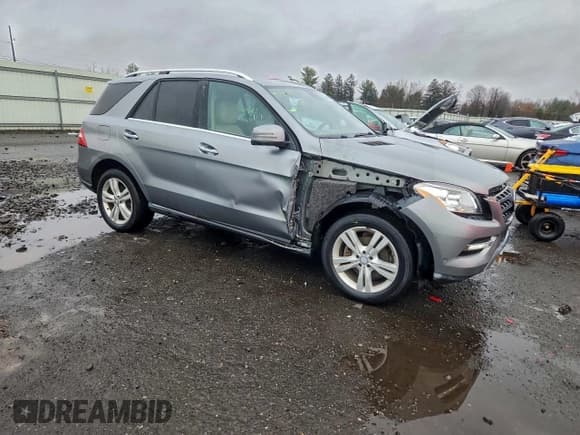 ✅ 2012 Mercedes-Benz M 350 • VIN: 4JGDA5HB2CA032749 • Lot: 95161585. Listed on Copart with 94,616 mi. Free auction sales archive from the USA and detailed vehicle history report at DreamBid. Image 4.