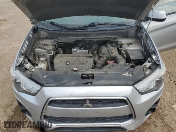 ✅ 2014 Mitsubishi Outlander ES • VIN: 4A4AP3AU0EE024689 • Lot: 70318265. Listed on Copart with 106,856 mi. Free auction sales archive from the USA and detailed vehicle history report at DreamBid. Image 11.