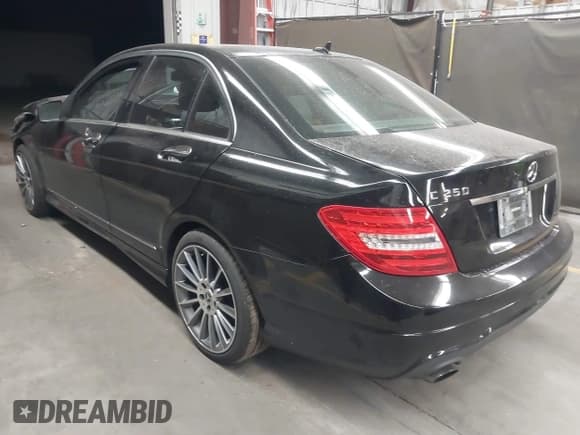 ✅ 2014 Mercedes-Benz C 250 Sport • VIN: WDDGF4HB9EA954859 • Lot: 42027885. Listed on IAAI with 64,223 mi. Free auction sales archive from the USA and detailed vehicle history report at DreamBid. Image 3.