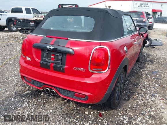 ✅ 2017 MINI Convertible Cooper S • VIN: WMWWG9C34H3C80967 • Lot: 42116110. Wystawiony na IAAI z przebiegiem 42 878 mil. Bezpłatny archiwum sprzedaży aukcyjnych z USA i szczegółowy raport historii pojazdu na DreamBid. Zdjęcie 4.
