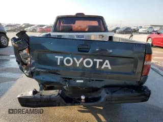✅ 1994 Toyota Pickup • VIN: 4TARN81A5RZ256220 • Лот: 74604164. Опубликован ранее на Copart с пробегом 208 297 миль. Бесплатный доступ к архиву аукционных продаж из США и подробный отчёт об истории автомобиля на DreamBid. Изображение 6.