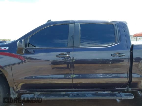 ✅ 2023 Chevrolet Silverado 1500 LT Trail Boss • VIN: 3GCUDFED3PG196963 • Lot: 42379114. Wystawiony na IAAI z przebiegiem 70 043 mil. Bezpłatny archiwum sprzedaży aukcyjnych z USA i szczegółowy raport historii pojazdu na DreamBid. Zdjęcie 14.