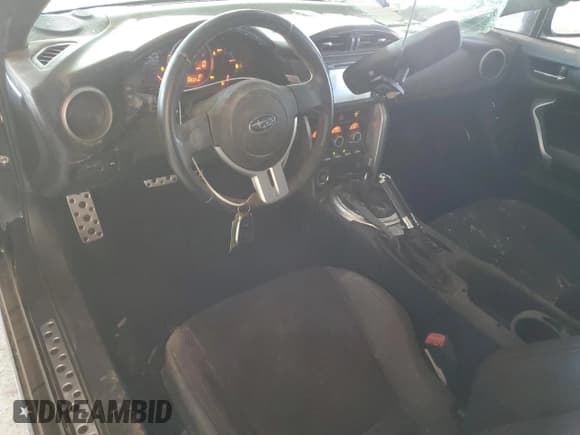 ✅ 2016 Subaru BRZ Limited • VIN: JF1ZCAC11G8601878 • Lot: 70429435. Wystawiony na Copart z przebiegiem 69 652 mil. Bezpłatny archiwum sprzedaży aukcyjnych z USA i szczegółowy raport historii pojazdu na DreamBid. Zdjęcie 8.