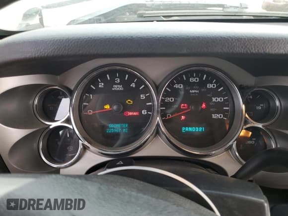 ✅ 2007 Chevrolet Silverado 1500 1LT • VIN: 1GCEC14037Z652887 • Lot: 73048124. Listed on Copart with 225,967 mi. Free auction sales archive from the USA and detailed vehicle history report at DreamBid. Image 9.