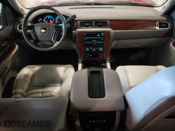 ✅ 2007 Chevrolet Avalanche 2LT • VIN: 3GNEC12J37G124253 • Lot: 69675335. Listed on Copart with 174,347 mi. Free auction sales archive from the USA and detailed vehicle history report at DreamBid. Image 8.