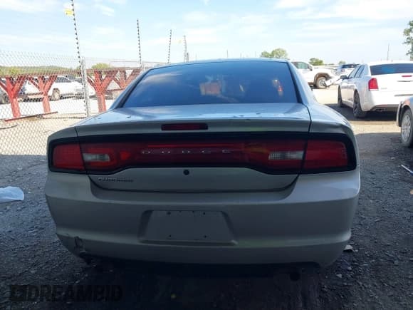 ✅ 2014 Dodge Charger Police • VIN: 2C3CDXAT6EH347732 • Lot: 43388299. Listed on IAAI with 144,952 mi. Free auction sales archive from the USA and detailed vehicle history report at DreamBid. Image 16.