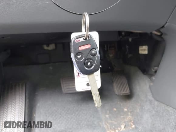 ✅ 2006 Honda Accord VP • VIN: 1HGCM56166A118766 • Lot: 43233183. Listed on IAAI with 151,684 mi. Free auction sales archive from the USA and detailed vehicle history report at DreamBid. Image 11.