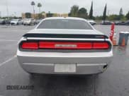 ✅ 2009 Dodge Challenger SRT-8 • VIN: 2B3LJ74W99H526316 • Lot: 41550505. Wystawiony na IAAI z przebiegiem 39 407 mil. Bezpłatny archiwum sprzedaży aukcyjnych z USA i szczegółowy raport historii pojazdu na DreamBid. Zdjęcie 17.