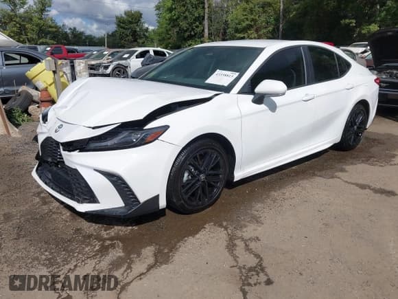 ✅ 2025 Toyota Camry XSE • VIN: 4T1DAACK5SU601977 • Lot: 43338813. Listed on IAAI with 14,266 mi. Free auction sales archive from the USA and detailed vehicle history report at DreamBid. Image 17.