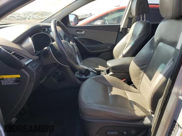 ✅ 2016 Hyundai Santa Fe Limited • VIN: KM8SR4HF6GU141667 • Лот: 82641625. Опубликован ранее на Copart с пробегом 74 573 миль. Бесплатный доступ к архиву аукционных продаж из США и подробный отчёт об истории автомобиля на DreamBid. Изображение 7.